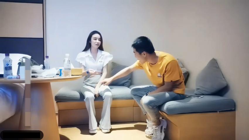 【糖心探花】-  约了个明星脸外围模特，简直爽反了