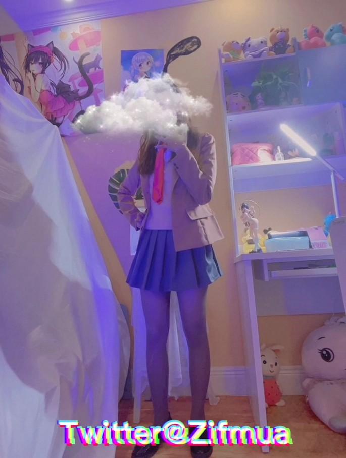 【小狐狸】制服女孩脱衣舞