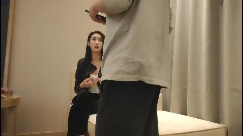 【糖心探花】气质御姐换上空姐制服啪啪