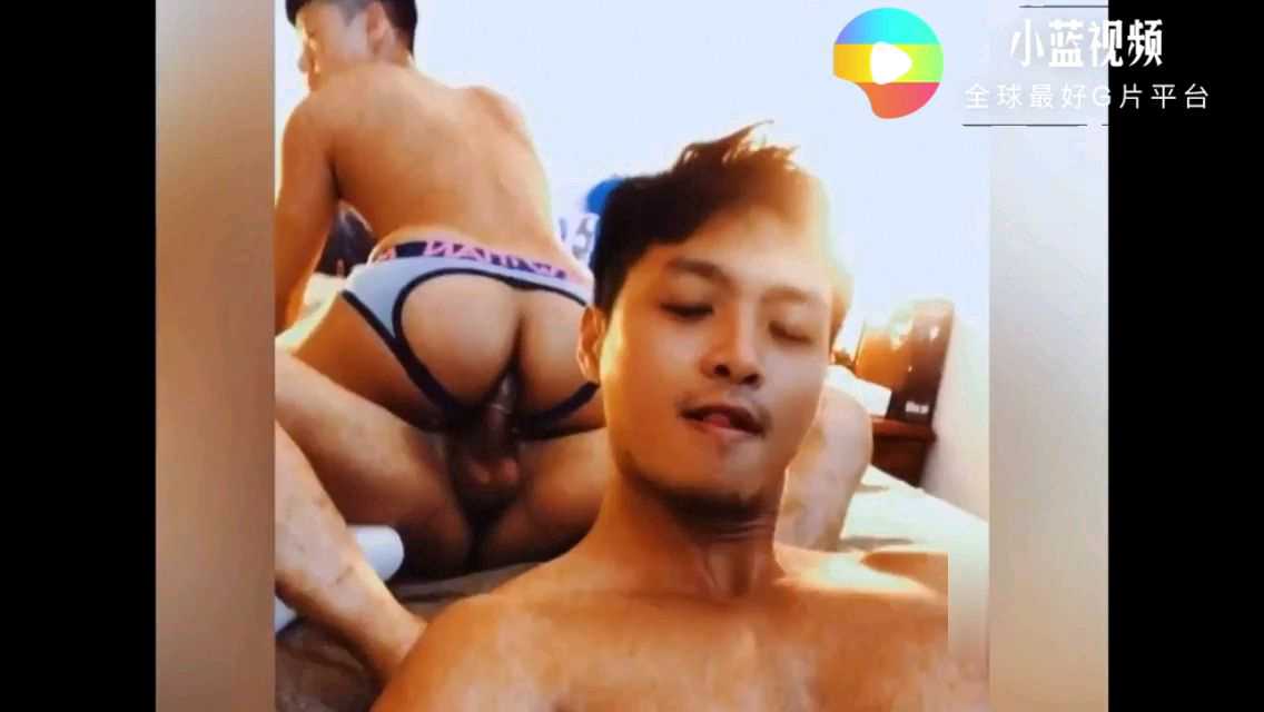 帅气名媛激情3p  最后颜射