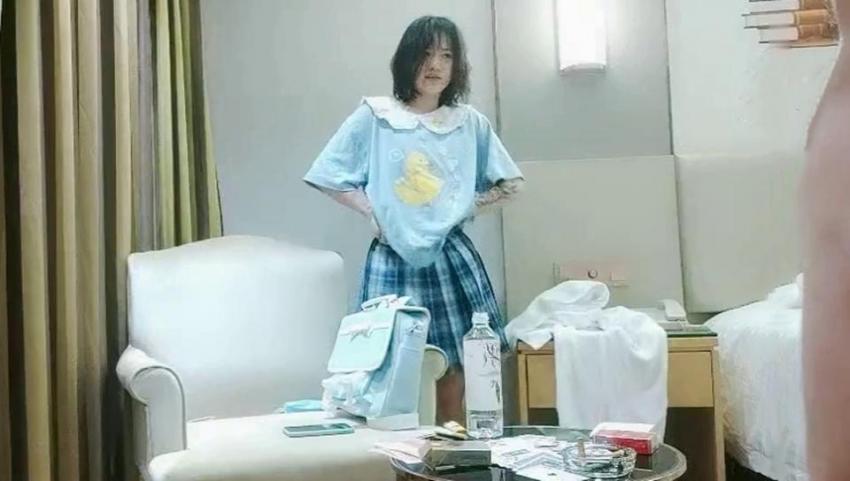 糖心探花 - 大叔与小萝莉的风流一夜，卡哇伊的软萌可爱小仙女，惨遭老猛