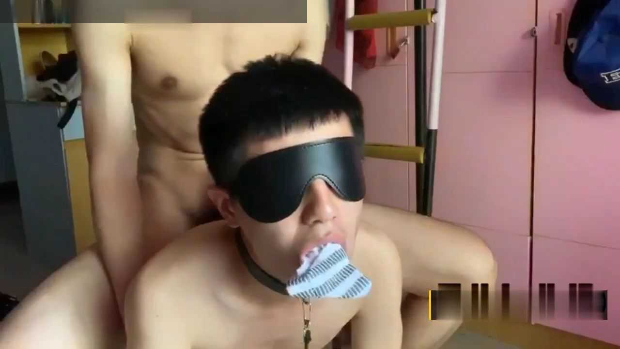 学长宿舍调教骚狗②(4part)