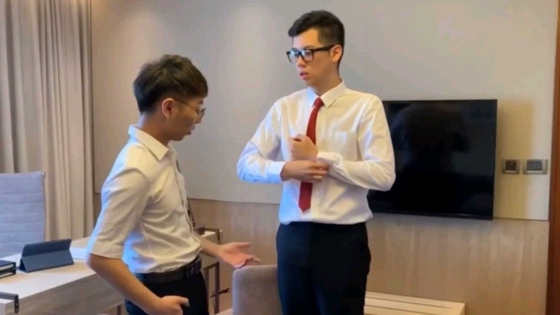 大学生面试被潜规则